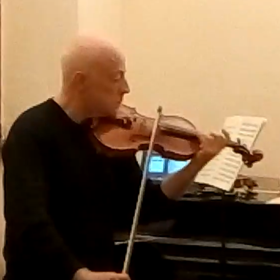 Leonardo Ceccani -Intrattenimento musicale per matrimoni feste e eventi di vario tipo. Musica per cerimonie