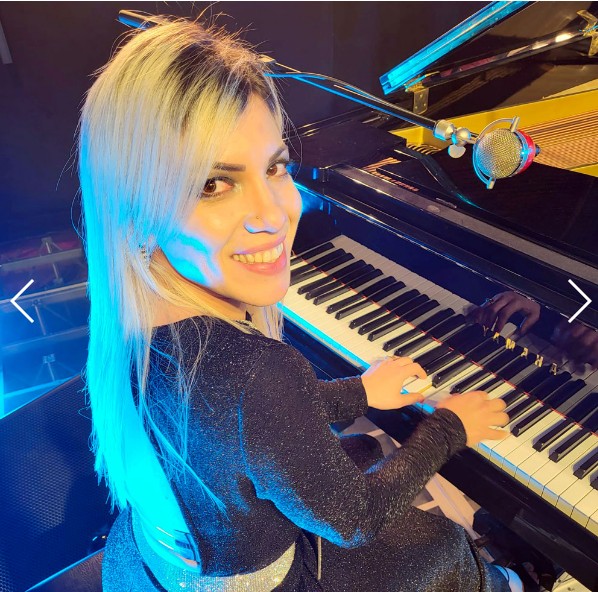 claudia clayderman foto 1